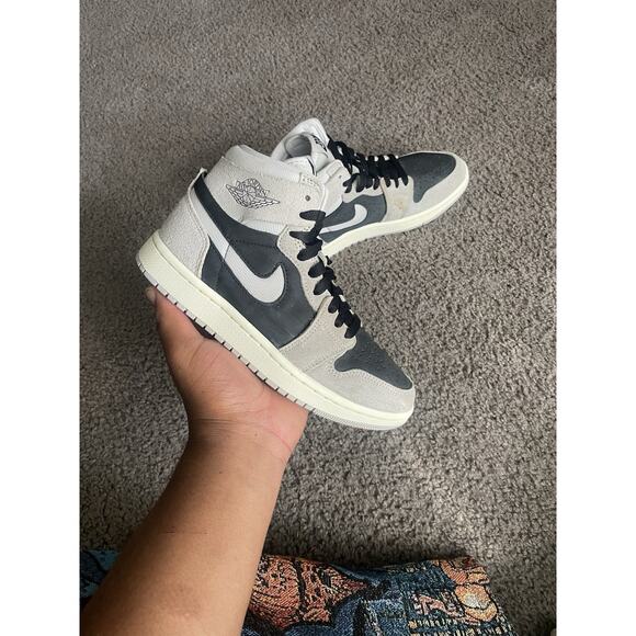 Size 4.5y- Air Jordan 1 High Zoom Air CMFT 2 Light Iron Ore - Picture 1 of 6